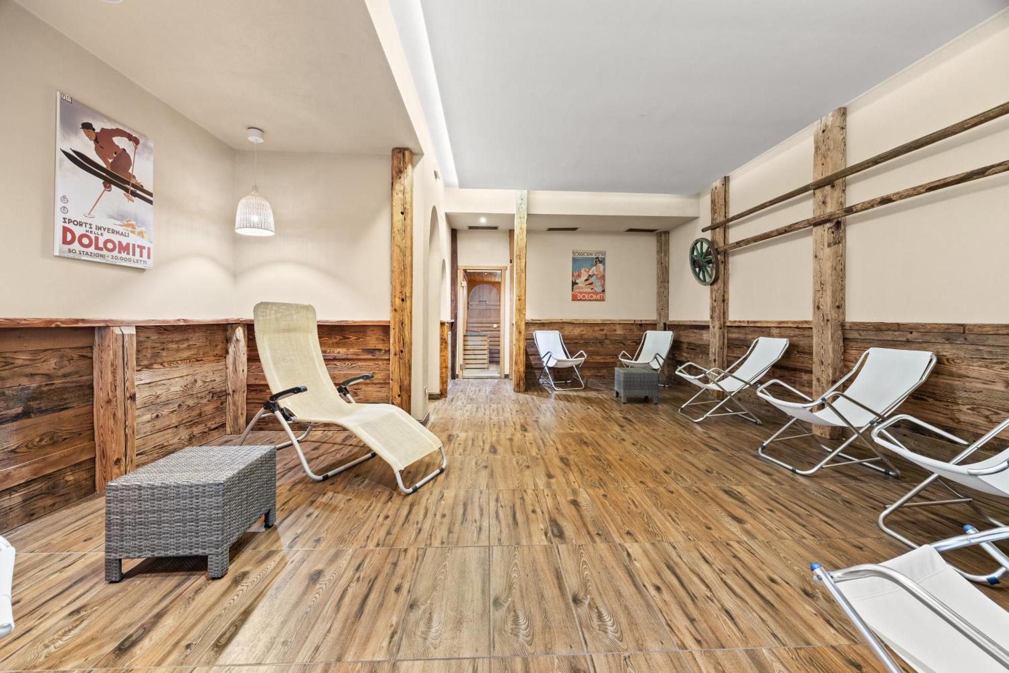 Des Alpes Aparthotel Cavalese