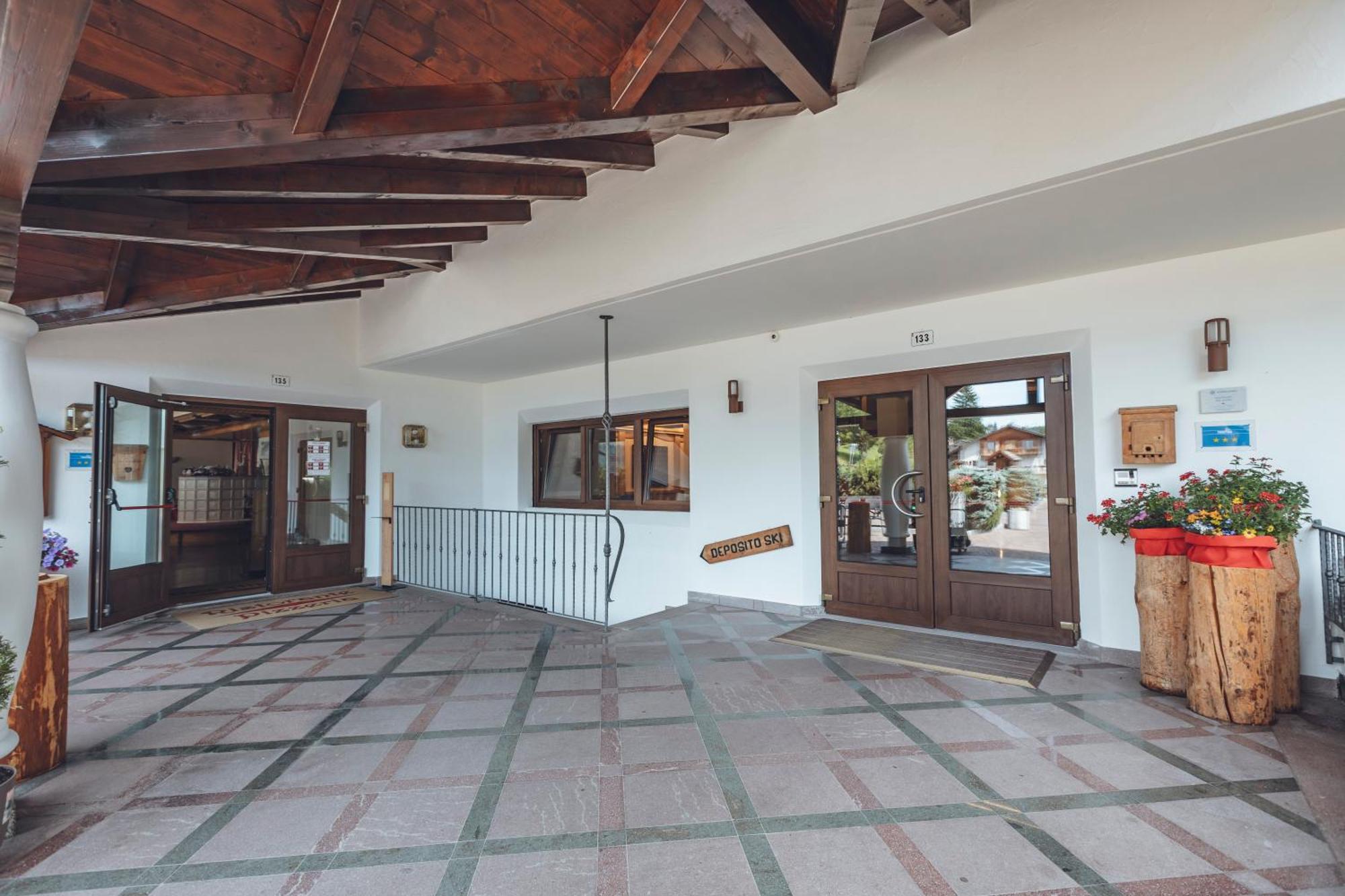 Des Alpes Aparthotel Cavalese